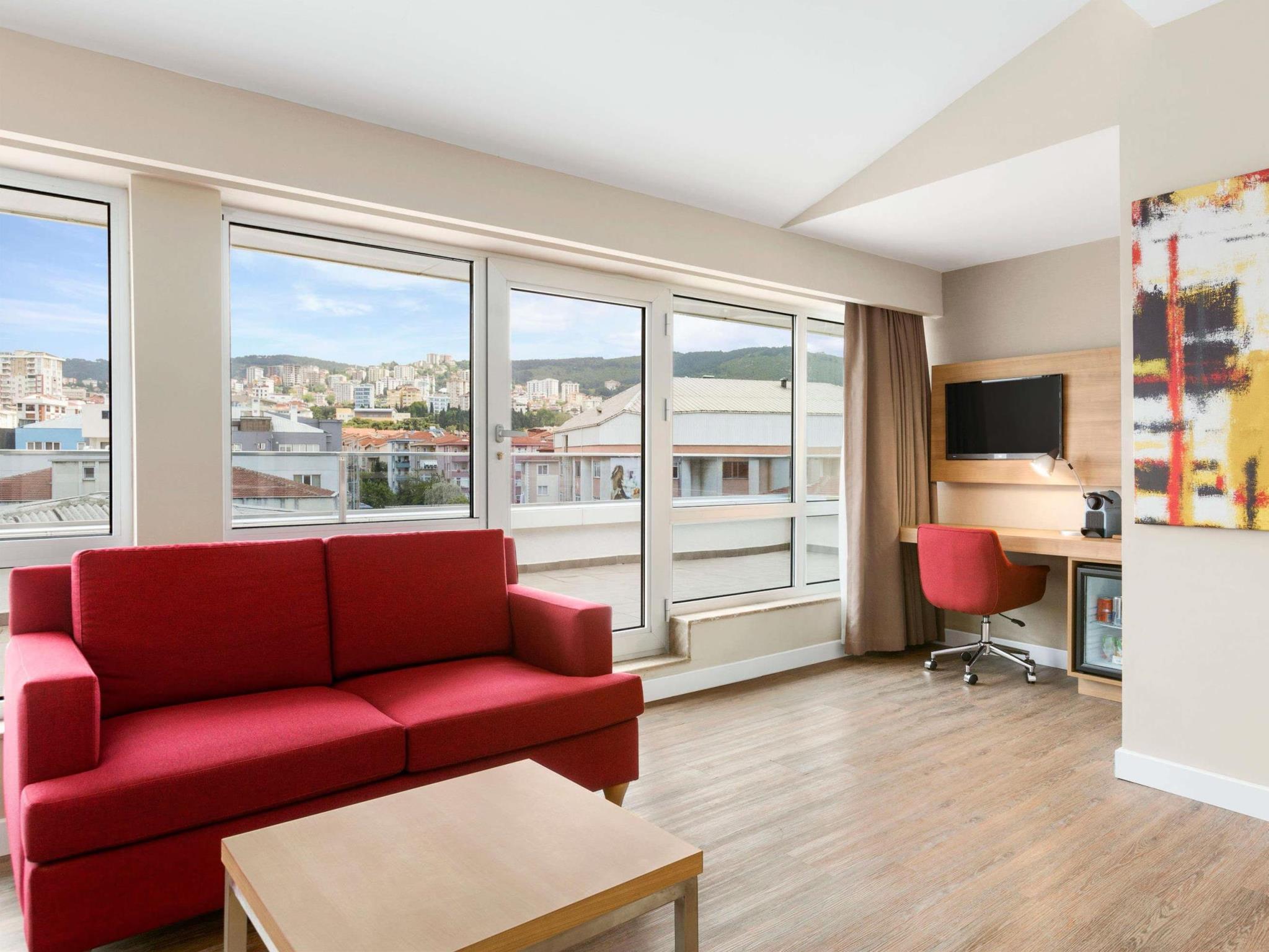 Ramada Encore Istanbul Kartal Ngoại thất bức ảnh