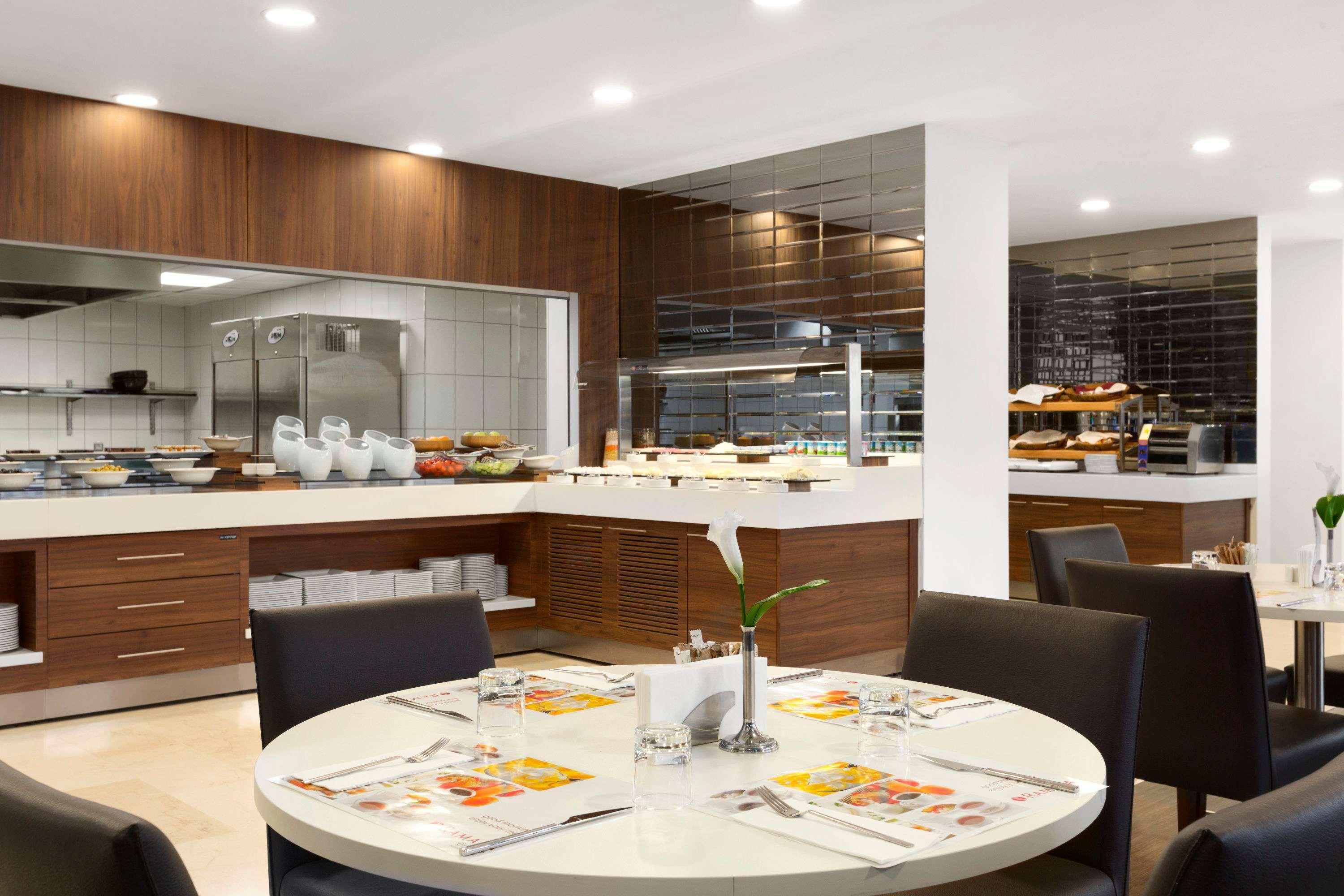 Ramada Encore Istanbul Kartal Ngoại thất bức ảnh