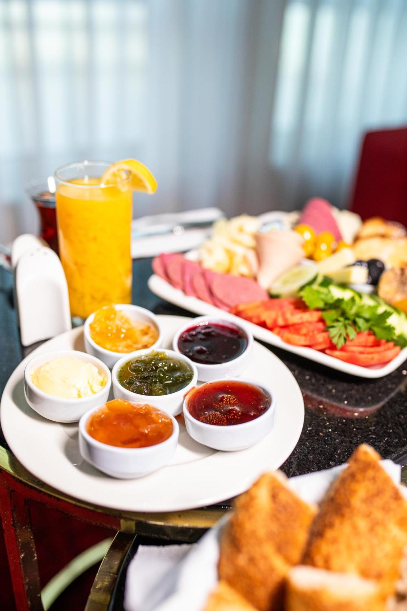 Ramada Encore Istanbul Kartal Ngoại thất bức ảnh