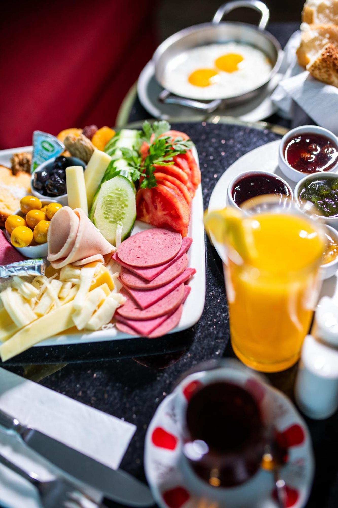Ramada Encore Istanbul Kartal Ngoại thất bức ảnh