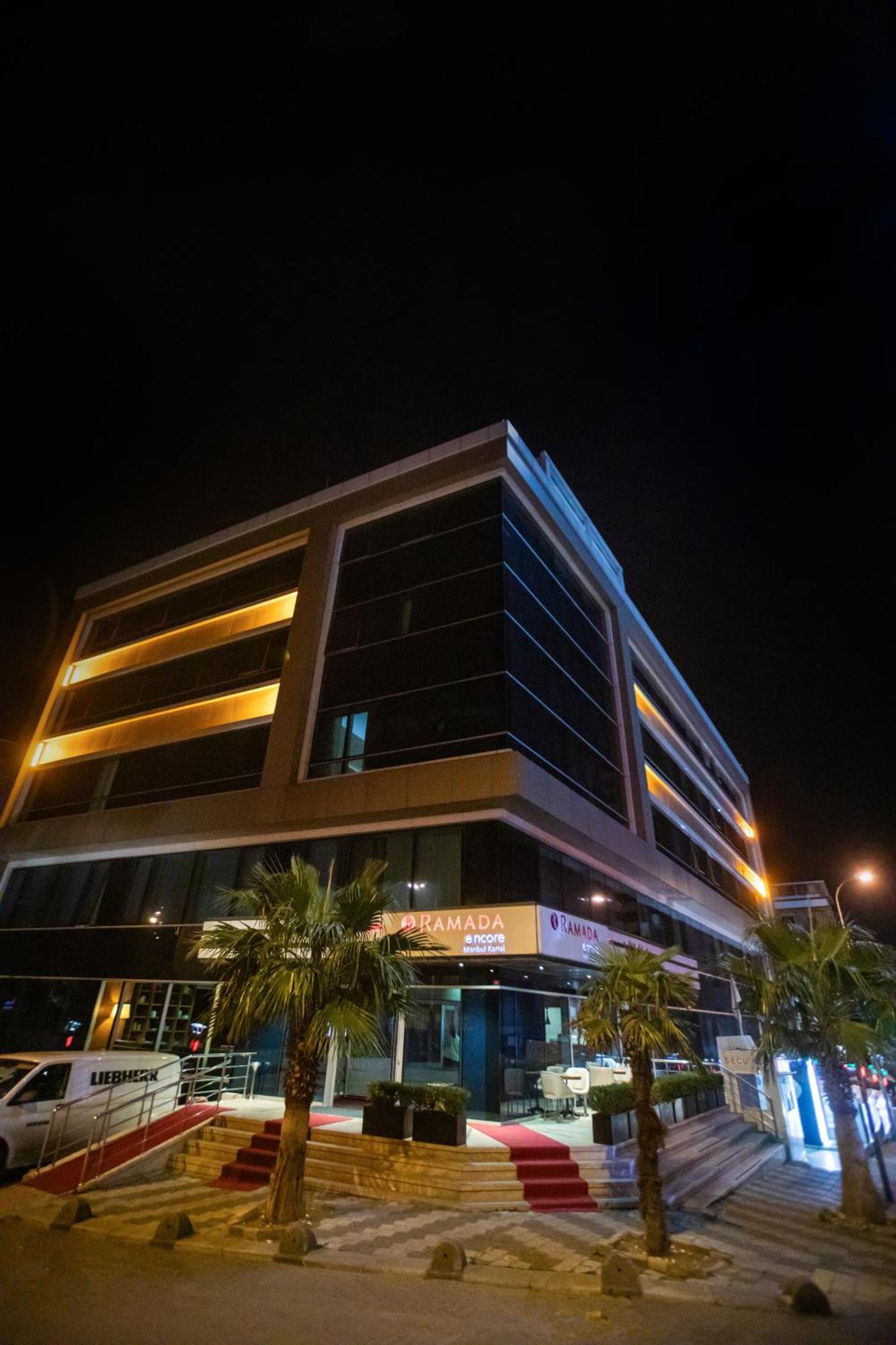 Ramada Encore Istanbul Kartal Ngoại thất bức ảnh